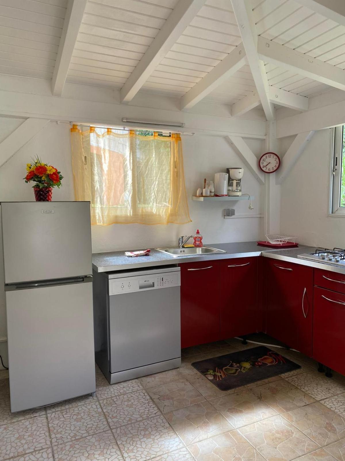 Aquaverde Eco Et Confort- Bas De Villa Avec Jardin Et Parking Le Gosier  Exteriör bild
