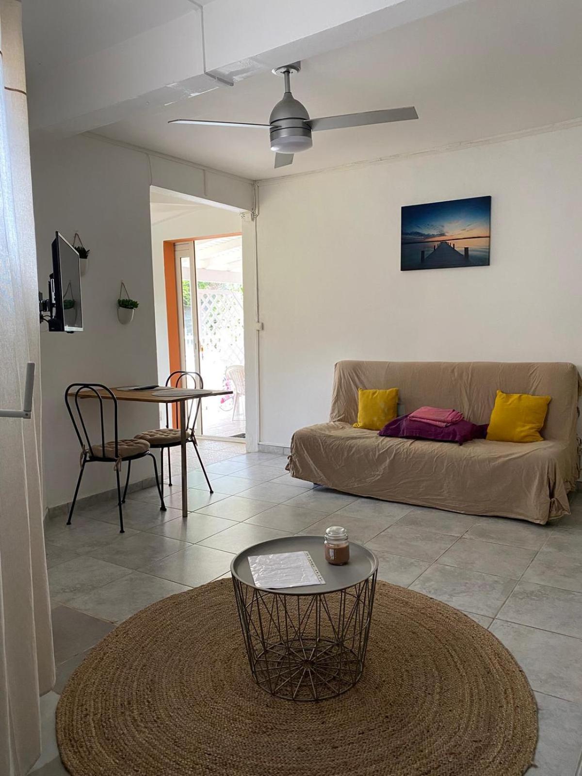 Aquaverde Eco Et Confort- Bas De Villa Avec Jardin Et Parking Le Gosier  Exteriör bild